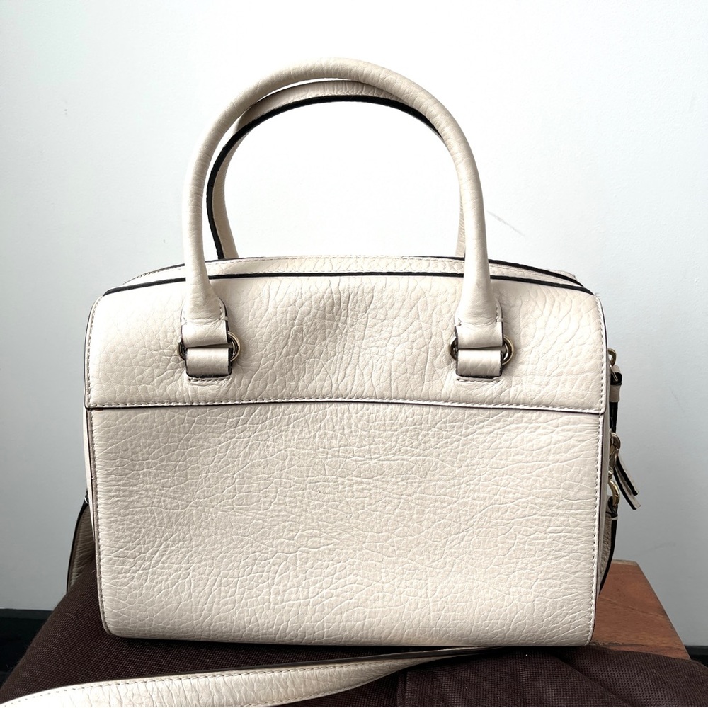 Kate Spade ♠️ Perri Lane bubbles leather Delaney purse in a natural white color. - Picture 11 of 16